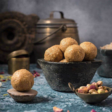 Gond Laddu / Dink Laddu